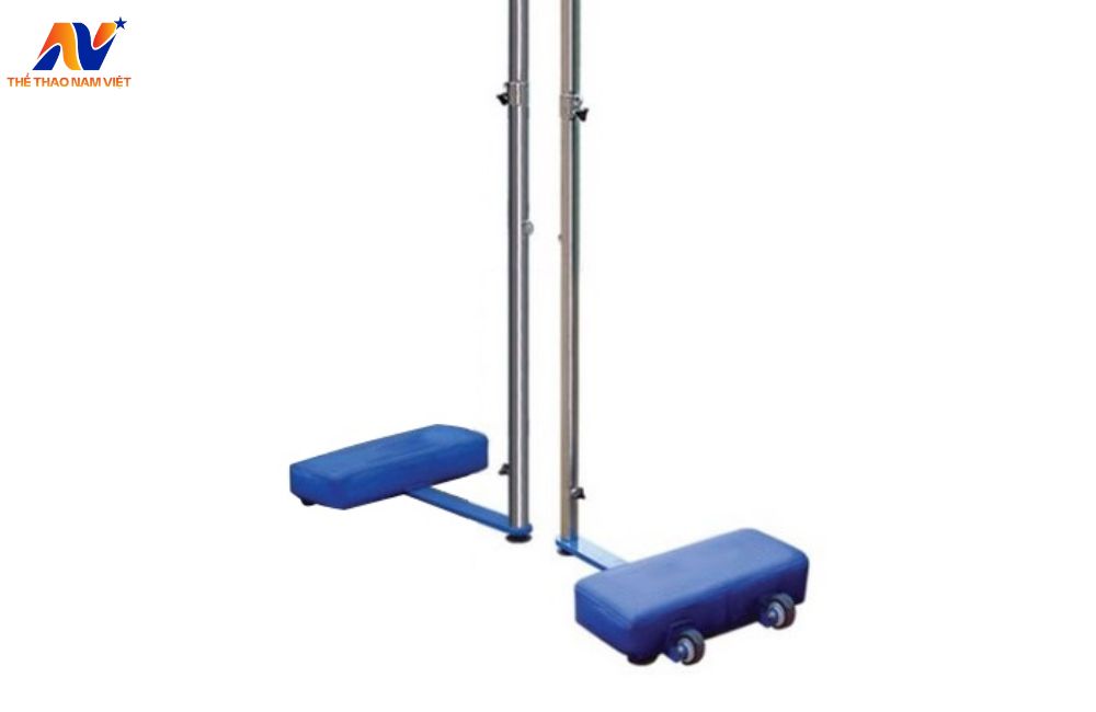 Trụ cầu lông thi đấu 503529 Hình ảnh thực tế lắp đặt trụ cầu lông thi đấu Vifa 503529
