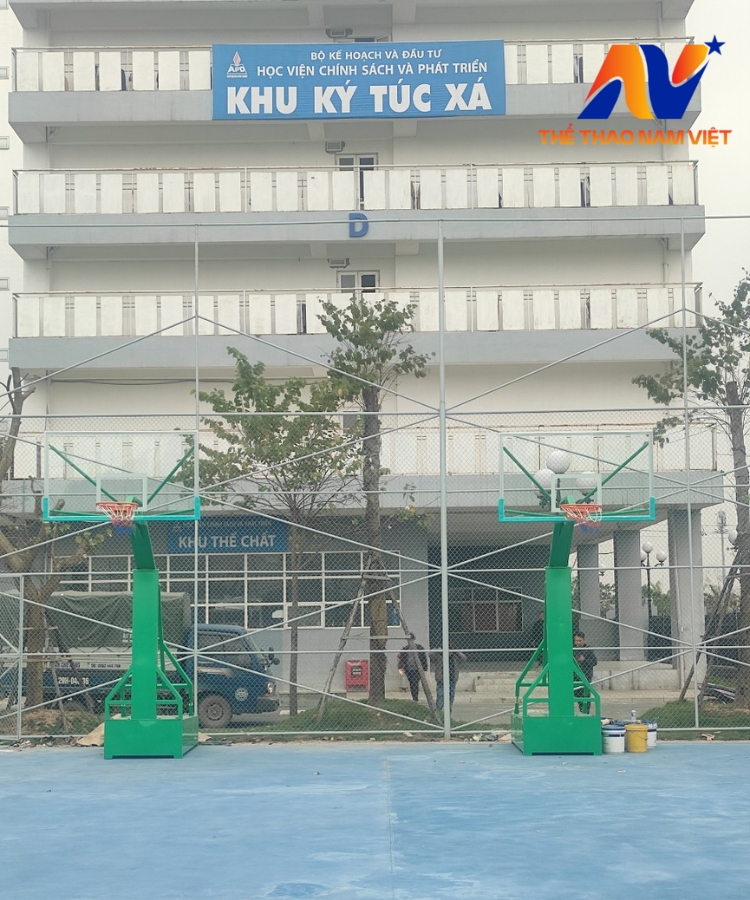 Lắp đặt trụ bóng rổ TT-502 tại Học viện Chính sách và Phát triển