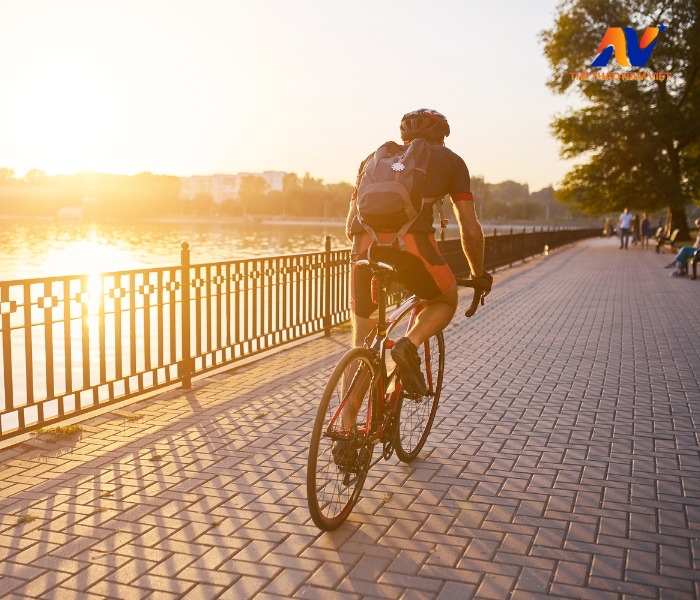 Thời điểm thích hợp để đạp xe là vào buổi sáng